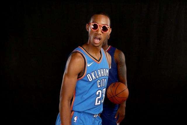 哈登三双快船大胜猛龙4连胜 格林36分火箭灭蜂