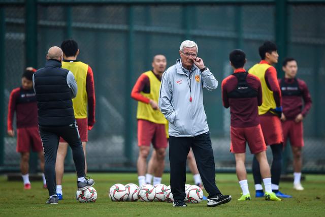 老鹰30分大逆转终结绿军9连胜 尼克斯大胜活塞